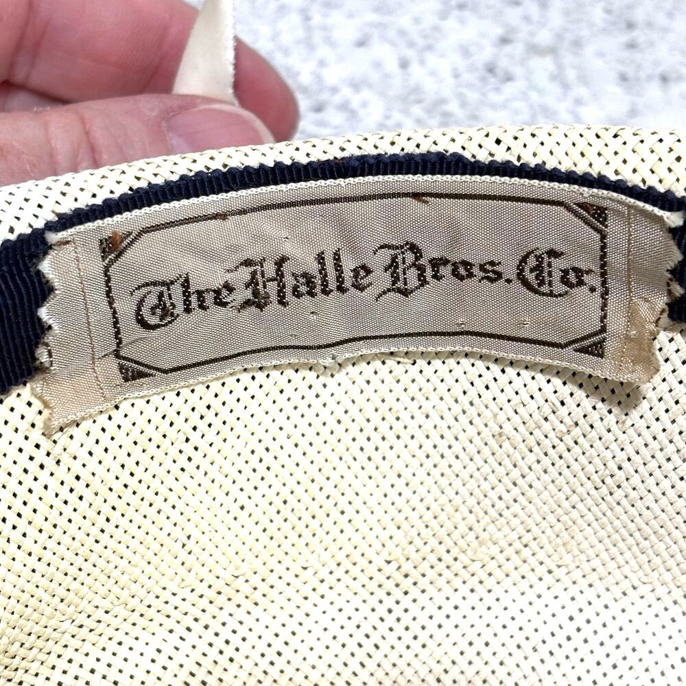 Vintage Mid Century Halle Bros Co White straw hat black netting & velvet bow - Picture 8 of 9